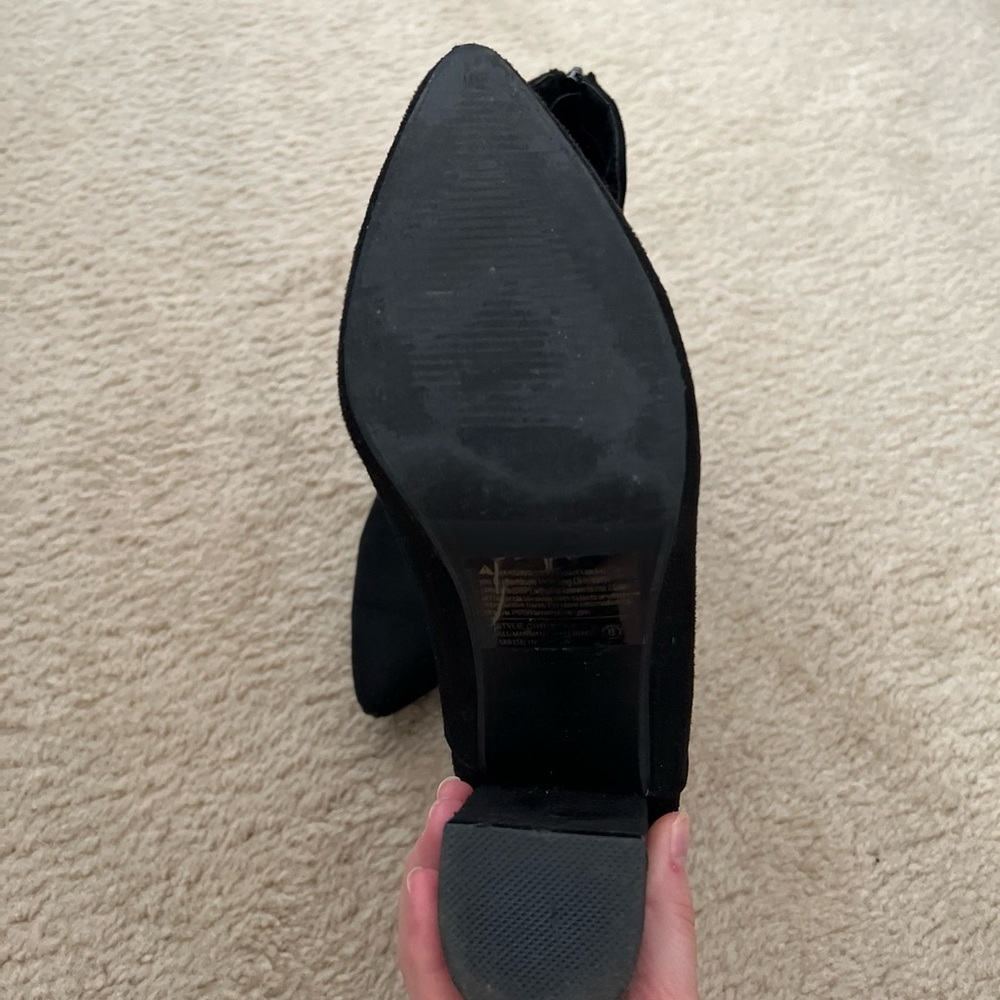 Black suede heeled booties meeBoo size 8 - Picture 5 of 7